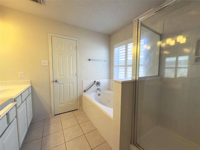 13102 Castlewind Lane, Pearland, TX 77584