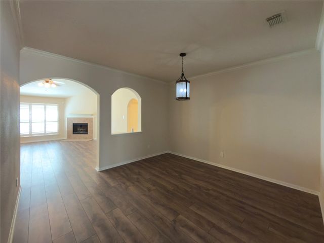 13102 Castlewind Lane, Pearland, TX 77584