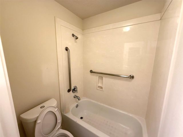 13102 Castlewind Lane, Pearland, TX 77584