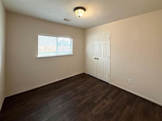 13102 Castlewind Lane, Pearland, TX 77584