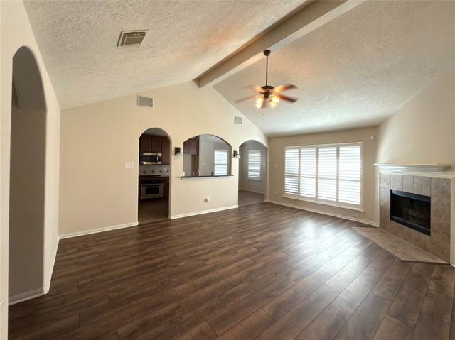 13102 Castlewind Lane, Pearland, TX 77584