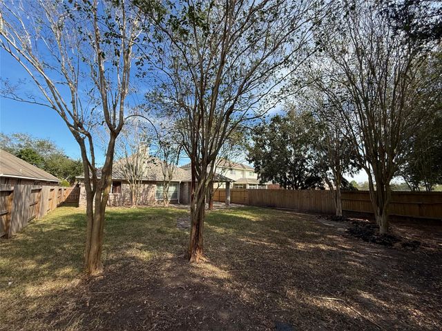 13102 Castlewind Lane, Pearland, TX 77584