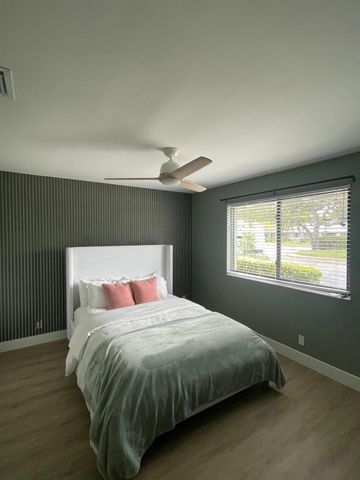 202 Club Drive, Palm Beach Gardens, FL 33418