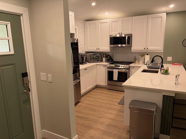 202 Club Drive, Palm Beach Gardens, FL 33418