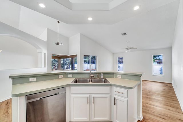 513 SE Cliff Road, Port St Lucie, FL 34953