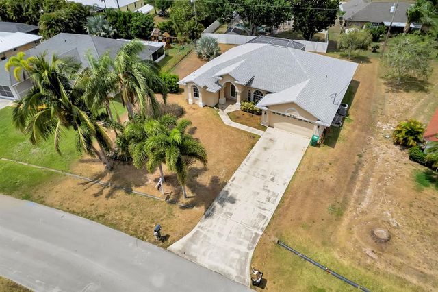 513 SE Cliff Road, Port St Lucie, FL 34953