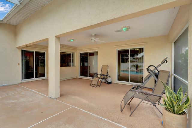 513 SE Cliff Road, Port St Lucie, FL 34953