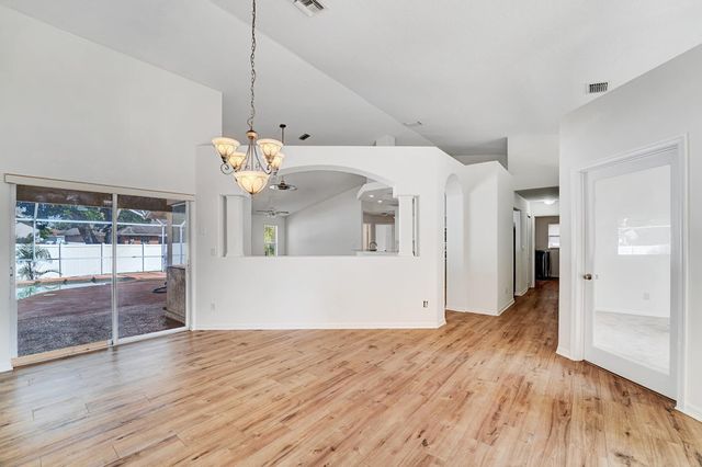 513 SE Cliff Road, Port St Lucie, FL 34953