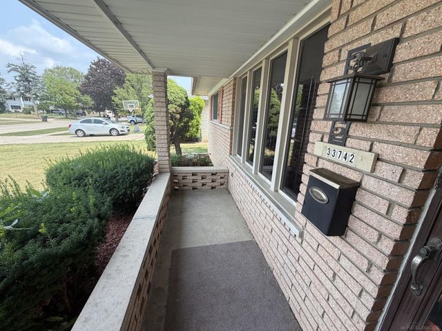 33742 Elford Drive, Sterling Heights, MI 48312