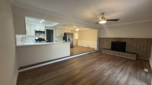 33742 Elford Drive, Sterling Heights, MI 48312