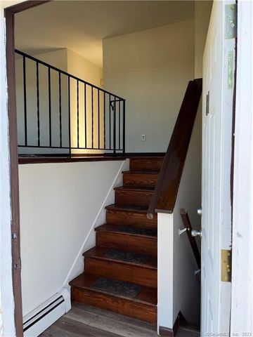 81 Crabtree Lane, Milford, CT 06460