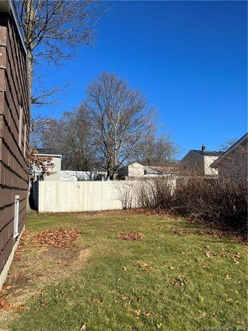81 Crabtree Lane, Milford, CT 06460