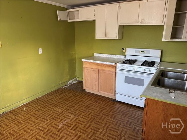 602 Staley Avenue, Savannah, GA 31405