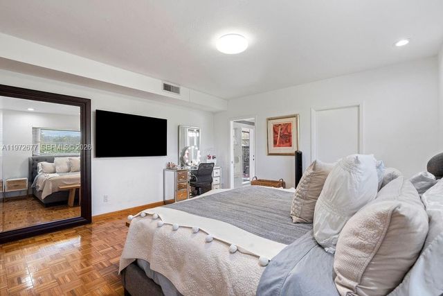 13780 SW 73rd Ct, Palmetto Bay, FL 33158