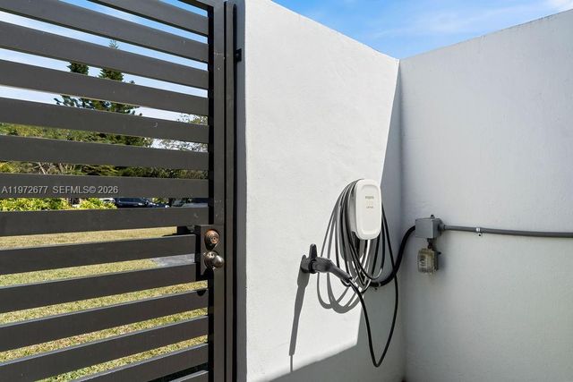 13780 SW 73rd Ct, Palmetto Bay, FL 33158