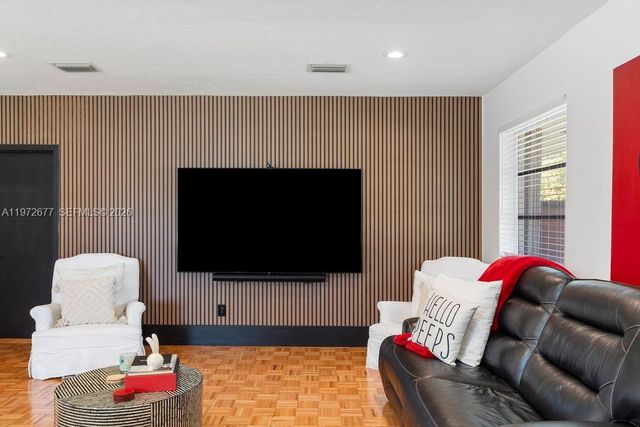 13780 SW 73rd Ct, Palmetto Bay, FL 33158