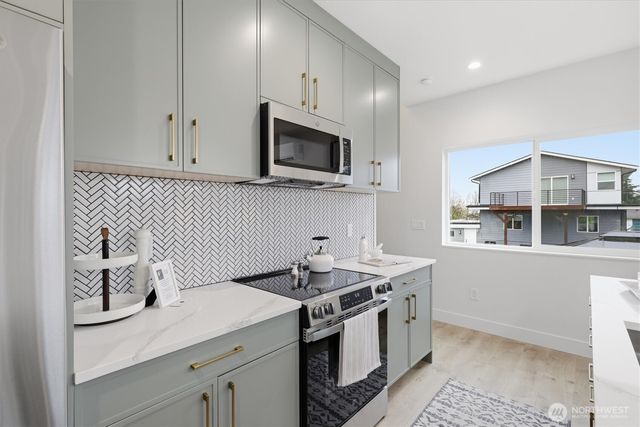 1111 S Pearl Street, Seattle, WA 98108