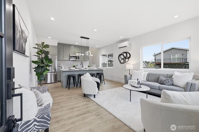 1111 S Pearl Street, Seattle, WA 98108