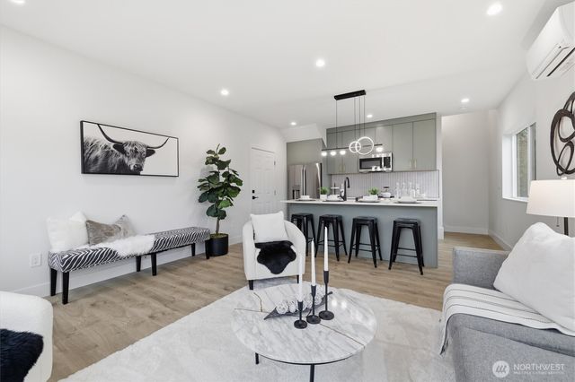 1111 S Pearl Street, Seattle, WA 98108