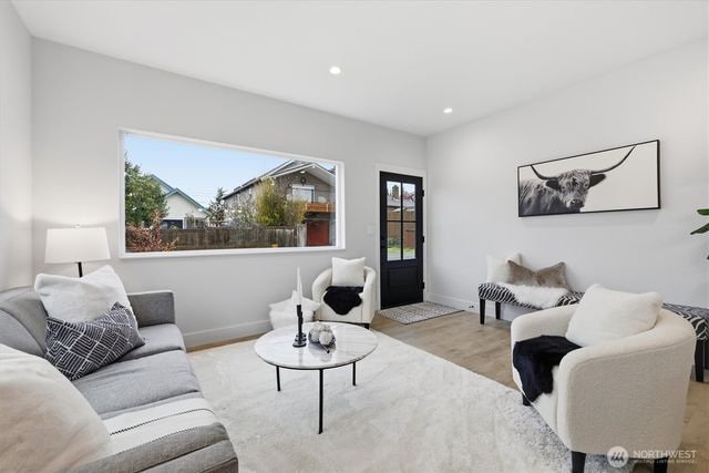 1111 S Pearl Street, Seattle, WA 98108