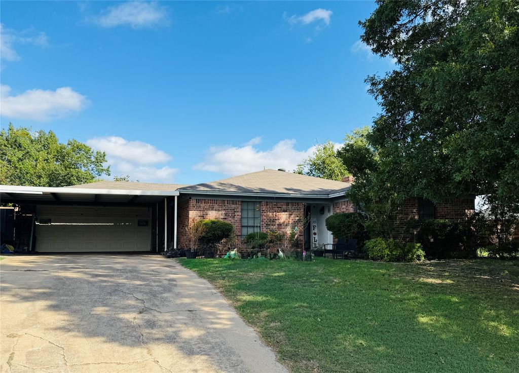 501 E Oak Street, Aledo, TX 76008 — photo 2