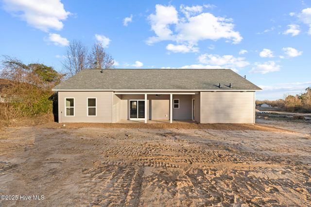 297 Haywood Drive, Richlands, NC 28574