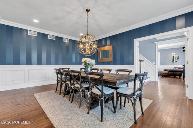 5 Riverdale Avenue, Monmouth Beach, NJ 07750