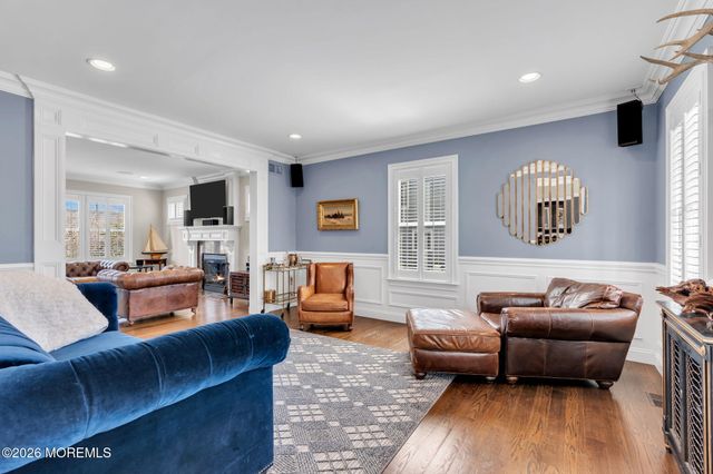 5 Riverdale Avenue, Monmouth Beach, NJ 07750