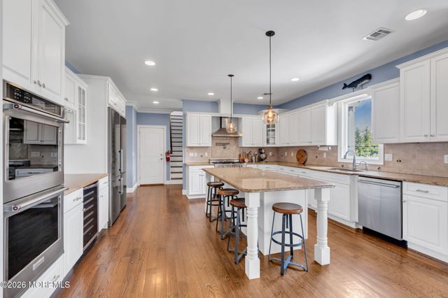 5 Riverdale Avenue, Monmouth Beach, NJ 07750