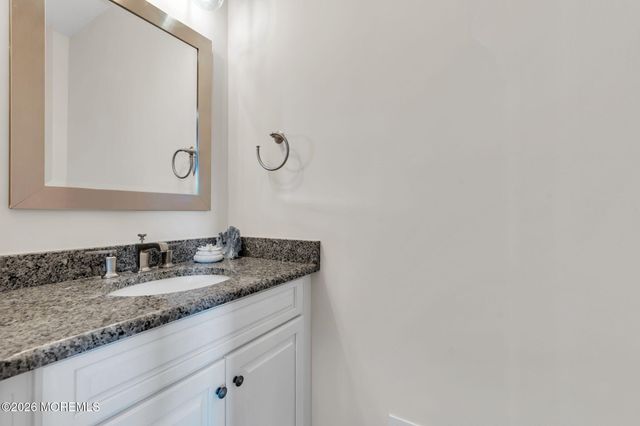 5 Riverdale Avenue, Monmouth Beach, NJ 07750