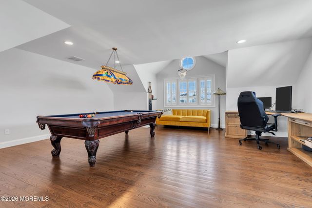 5 Riverdale Avenue, Monmouth Beach, NJ 07750