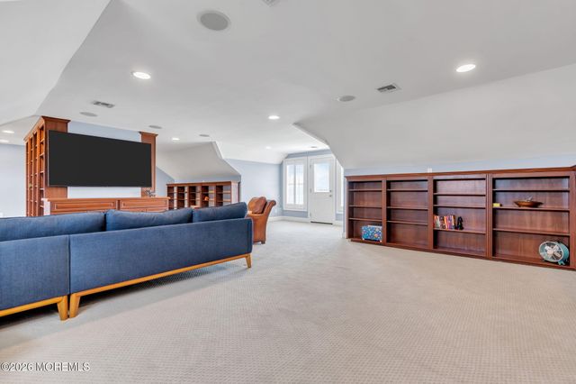 5 Riverdale Avenue, Monmouth Beach, NJ 07750