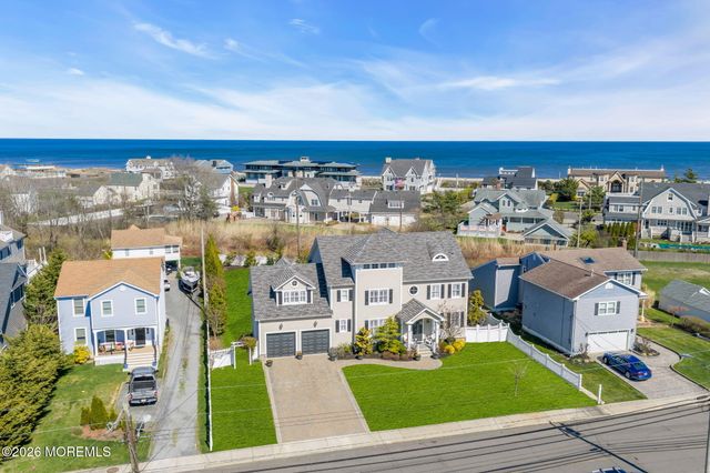 5 Riverdale Avenue, Monmouth Beach, NJ 07750