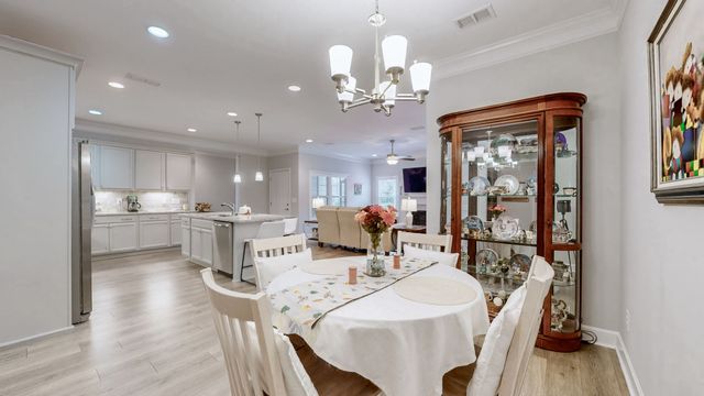 2460 Stonecenter Ln, Murfreesboro, TN 37128