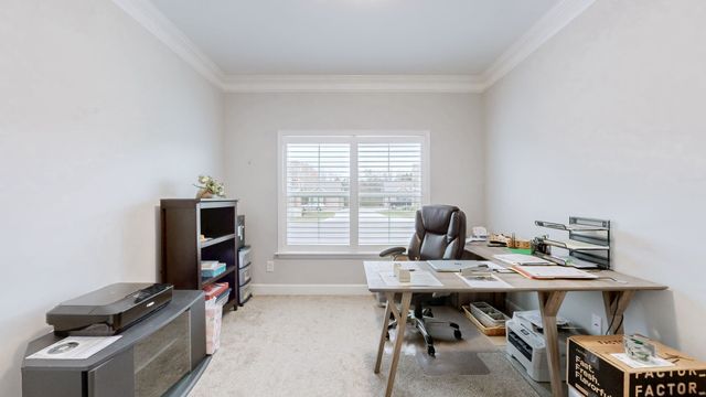 2460 Stonecenter Ln, Murfreesboro, TN 37128