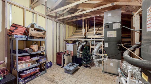 2460 Stonecenter Ln, Murfreesboro, TN 37128