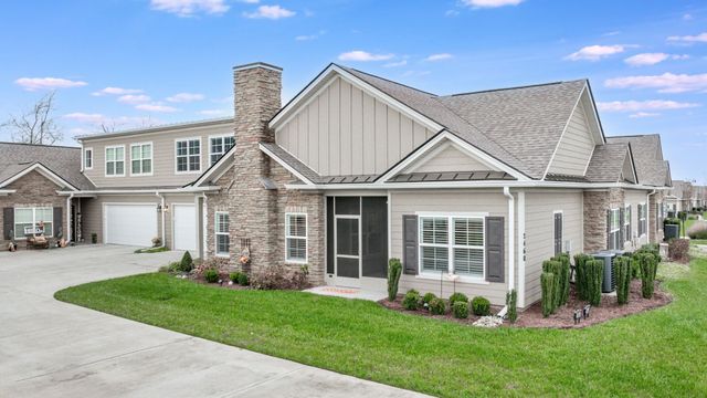 2460 Stonecenter Ln, Murfreesboro, TN 37128