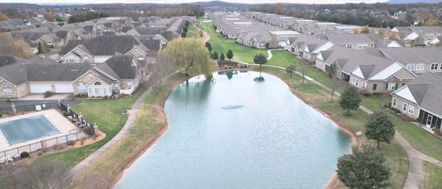 2460 Stonecenter Ln, Murfreesboro, TN 37128