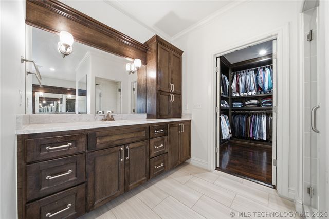 12011 S Lakewood Avenue, Tulsa, OK 74137