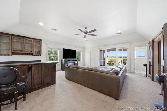 12011 S Lakewood Avenue, Tulsa, OK 74137