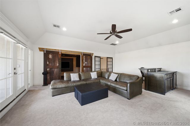 12011 S Lakewood Avenue, Tulsa, OK 74137