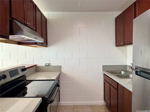 94-946 Meheula Parkway 160, Mililani, HI 96789