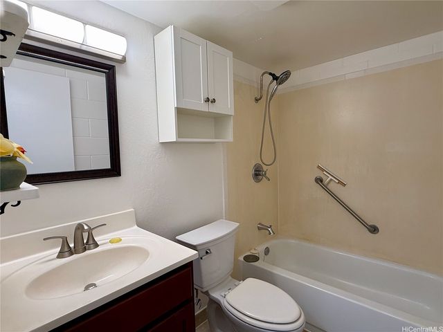 94-946 Meheula Parkway 160, Mililani, HI 96789