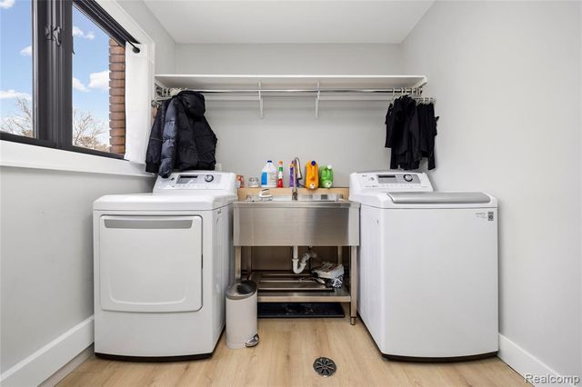 3681 Maxwell Court, Bloomfield Hills, MI 48301