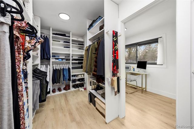 3681 Maxwell Court, Bloomfield Hills, MI 48301