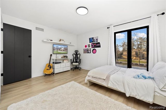 3681 Maxwell Court, Bloomfield Hills, MI 48301