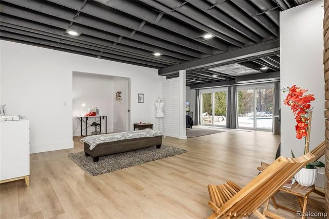 3681 Maxwell Court, Bloomfield Hills, MI 48301