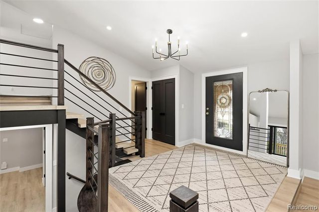 3681 Maxwell Court, Bloomfield Hills, MI 48301