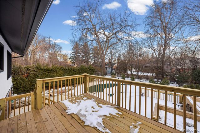 3681 Maxwell Court, Bloomfield Hills, MI 48301