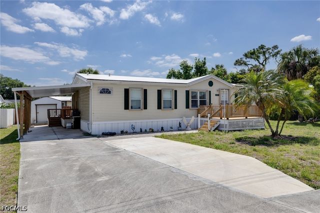 2480 Austin Smith CT, North Fort Myers, FL 33917